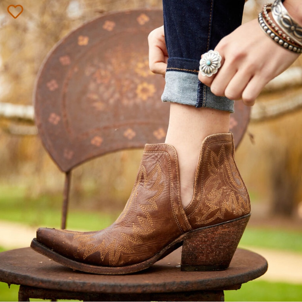 Ariat Dixon Brown Ankle Boots